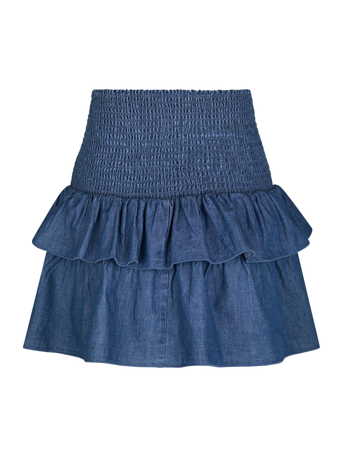 Kurzer Stufenrock aus blauem Denim mit gesmoktem Bund und doppellagigem Volant. Der Rock hat eine leicht ausgestellte A-Linie und besteht aus leichtem Jeansstoff.