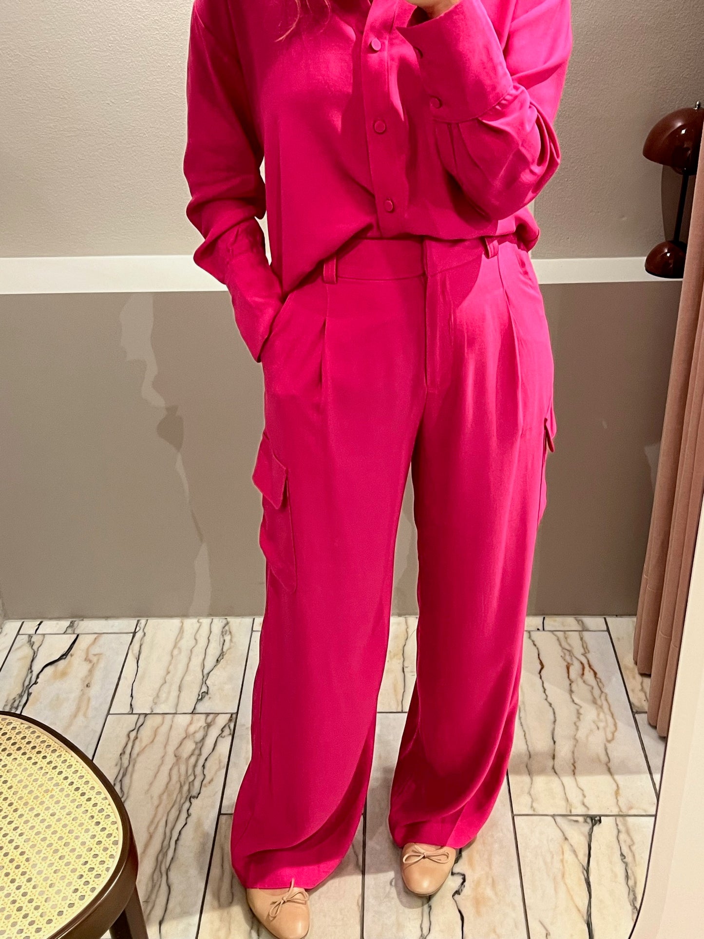SUNCOO JOHN Trousers