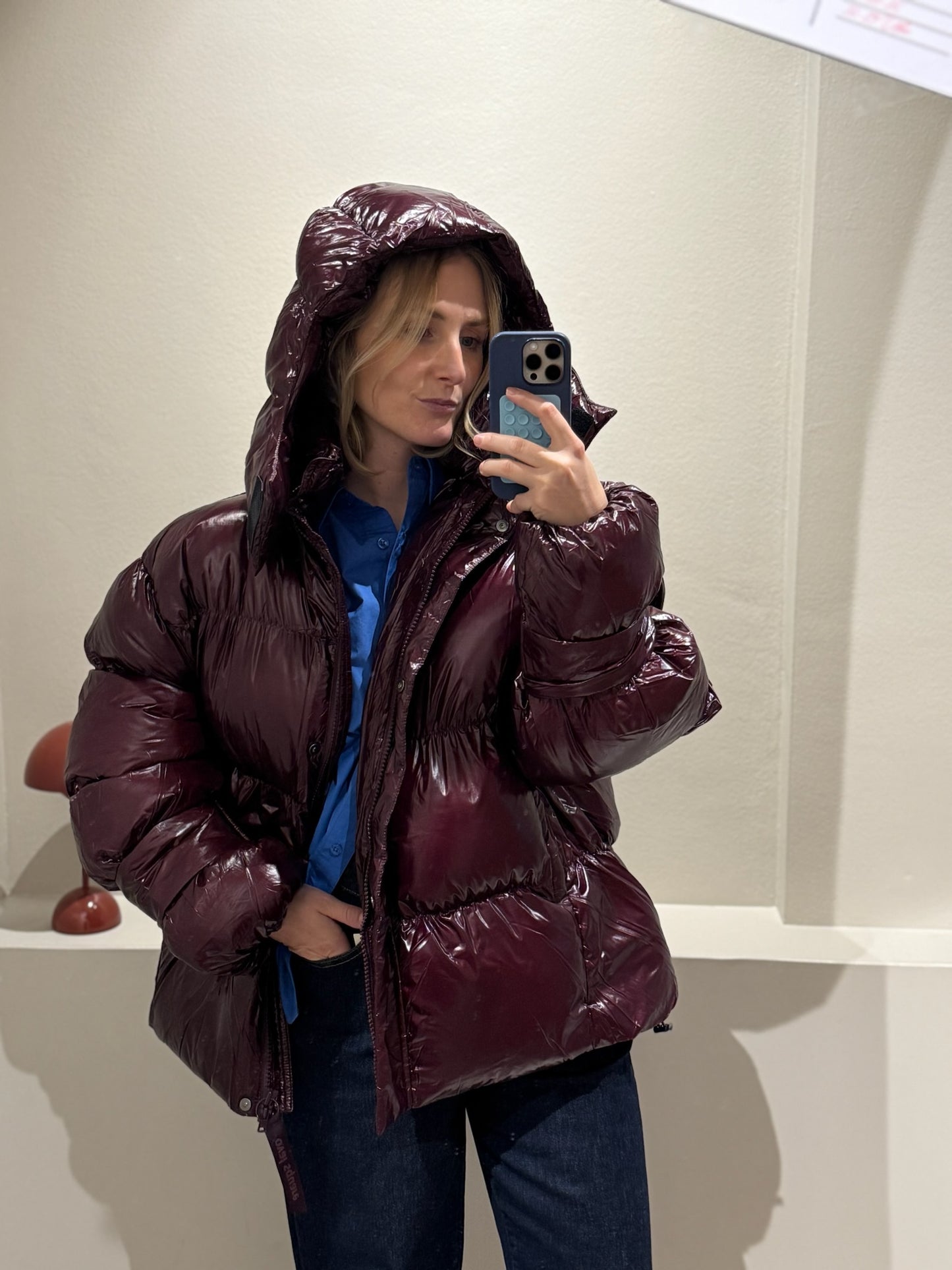 Oval Square Active Hood Jacket Burgundy