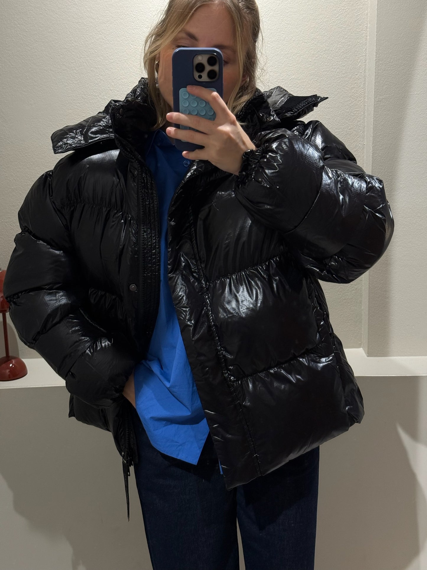 Oval Square Active Hood Jacket Black