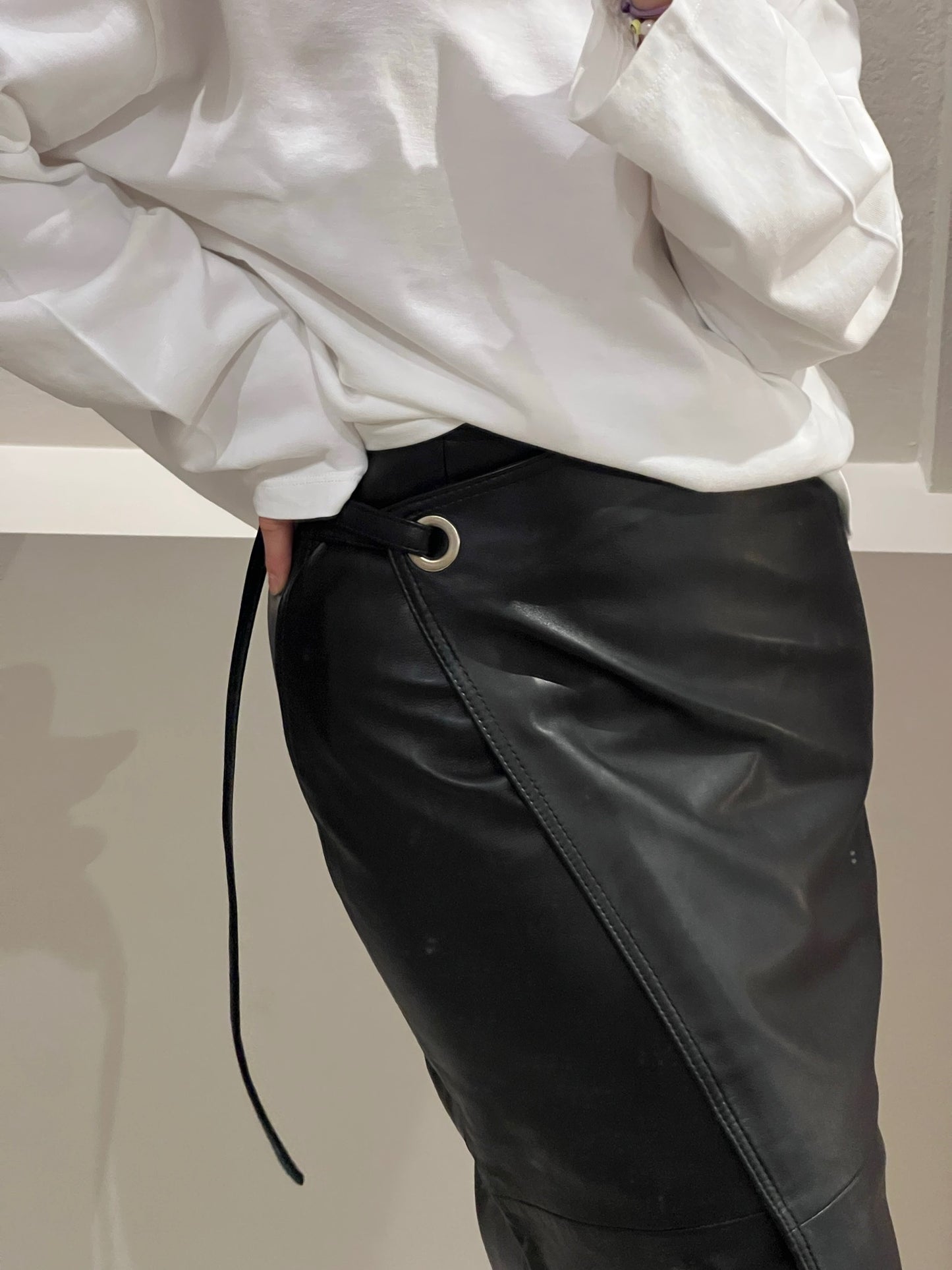 Oval Square Reflection Leather Skirt