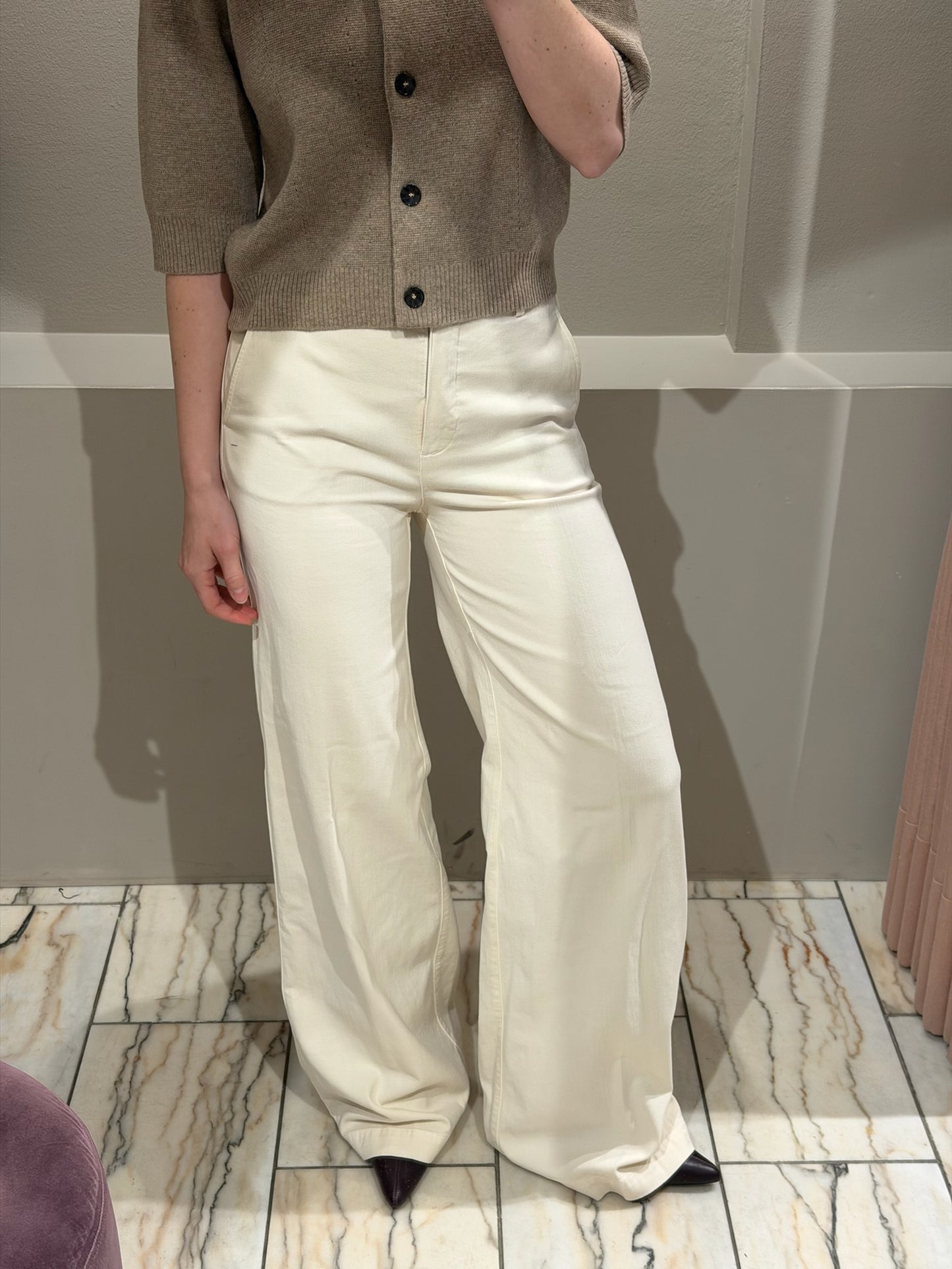 Seductive Shiloh Crema