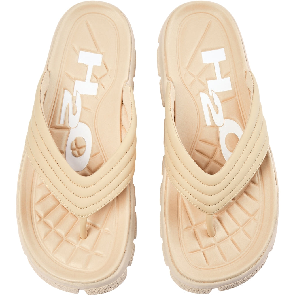 H2O Trek Flip Flops â gennyfromtheblog