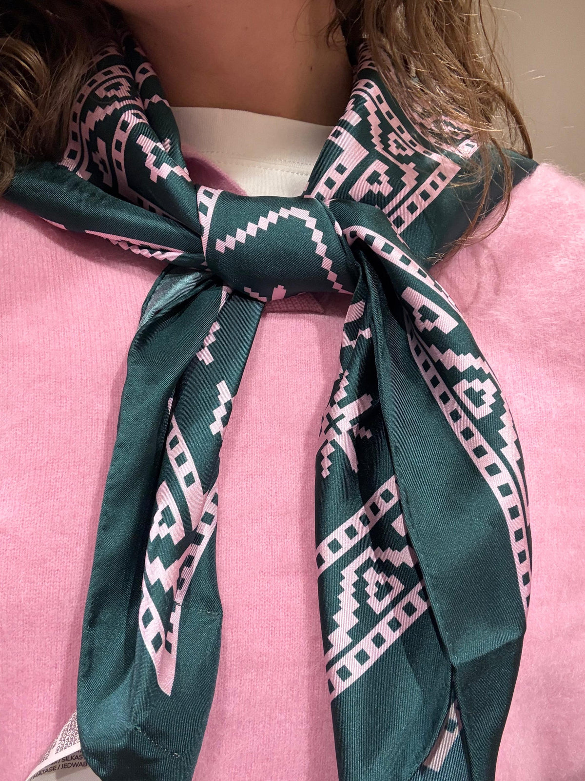 Leah Tuch Pattern