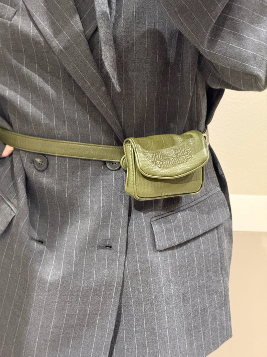 Baum und Pferdgarten Katelyn Belt