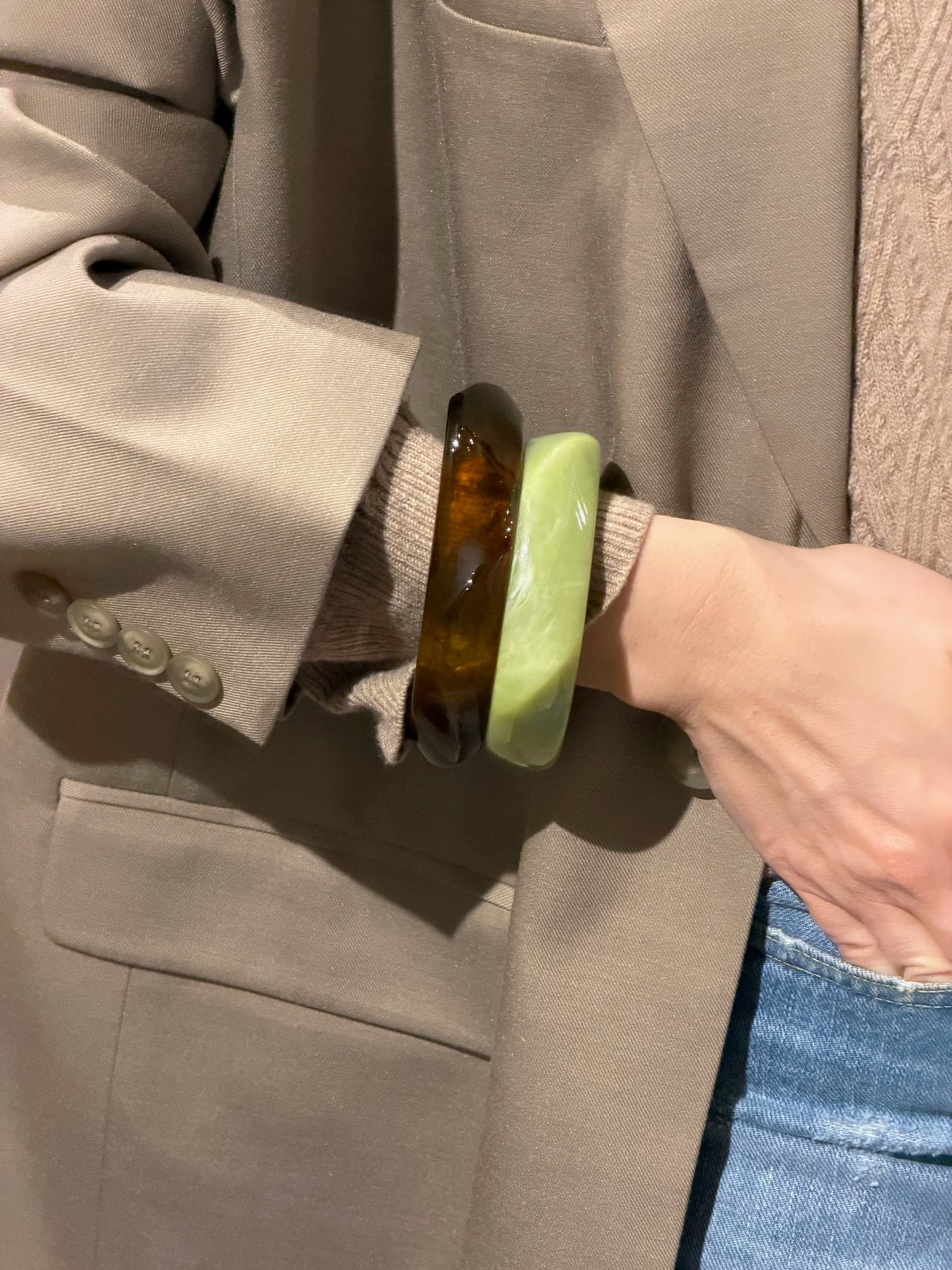 Sui Ava Chunky Bangle Pistachio