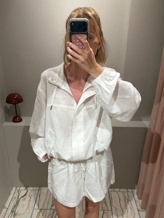gennyfromtheblog Resort Linen Jacket Salt