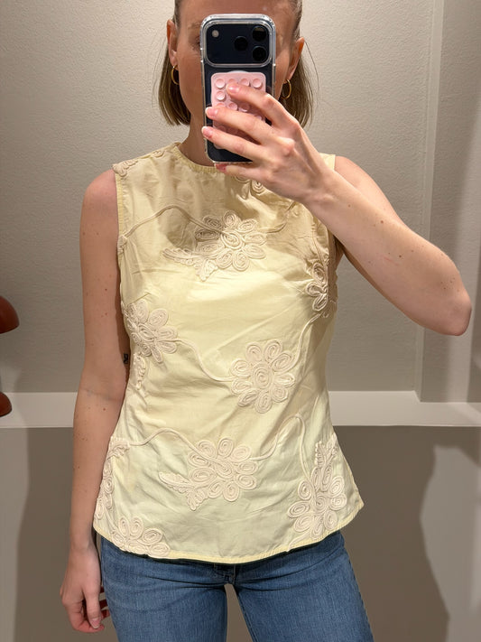 Rotate Flower Sleeveless Top