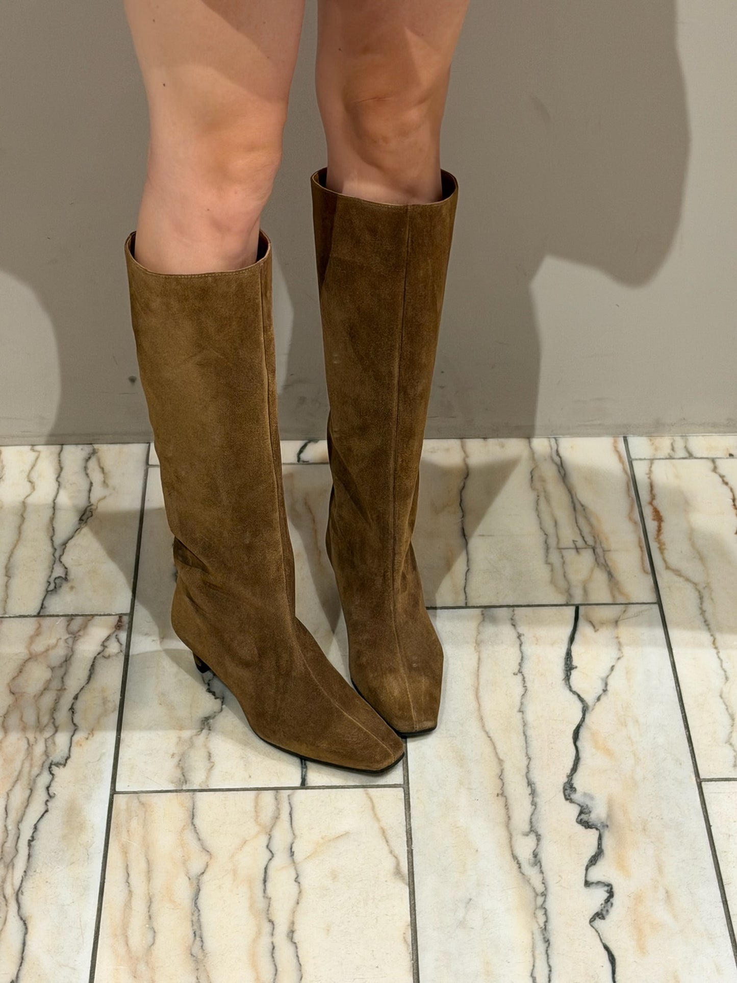 Tabac Suede Boots