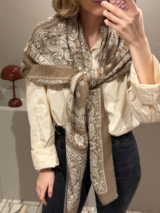PRE ORDER !!! G-Paisley Scarf XL Beige