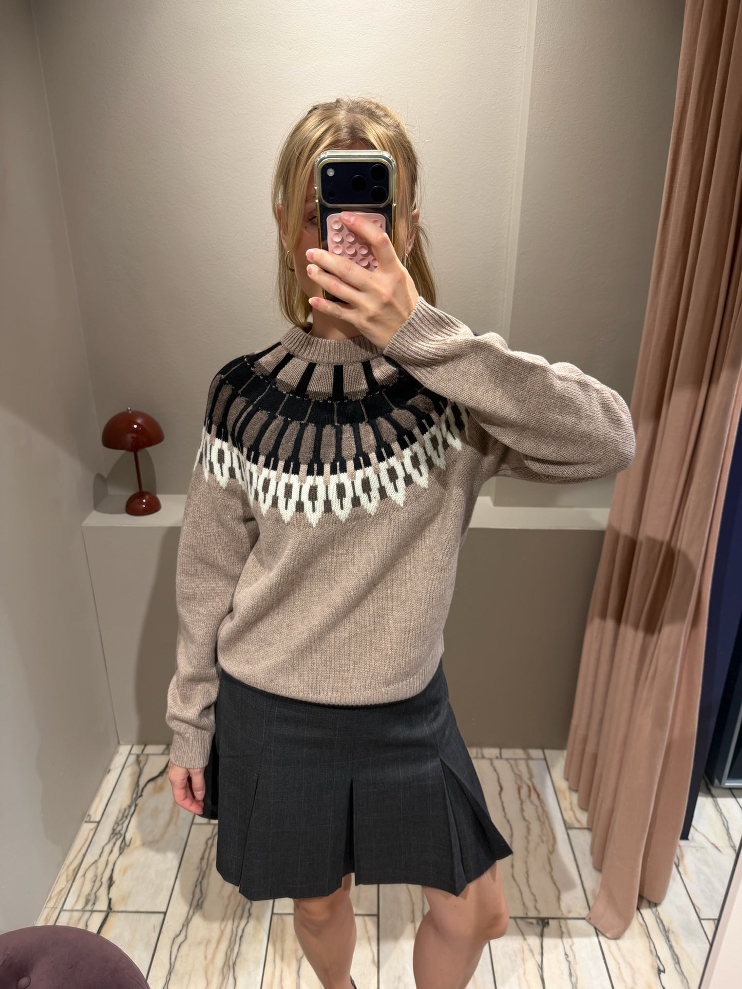 Arlo Pullover