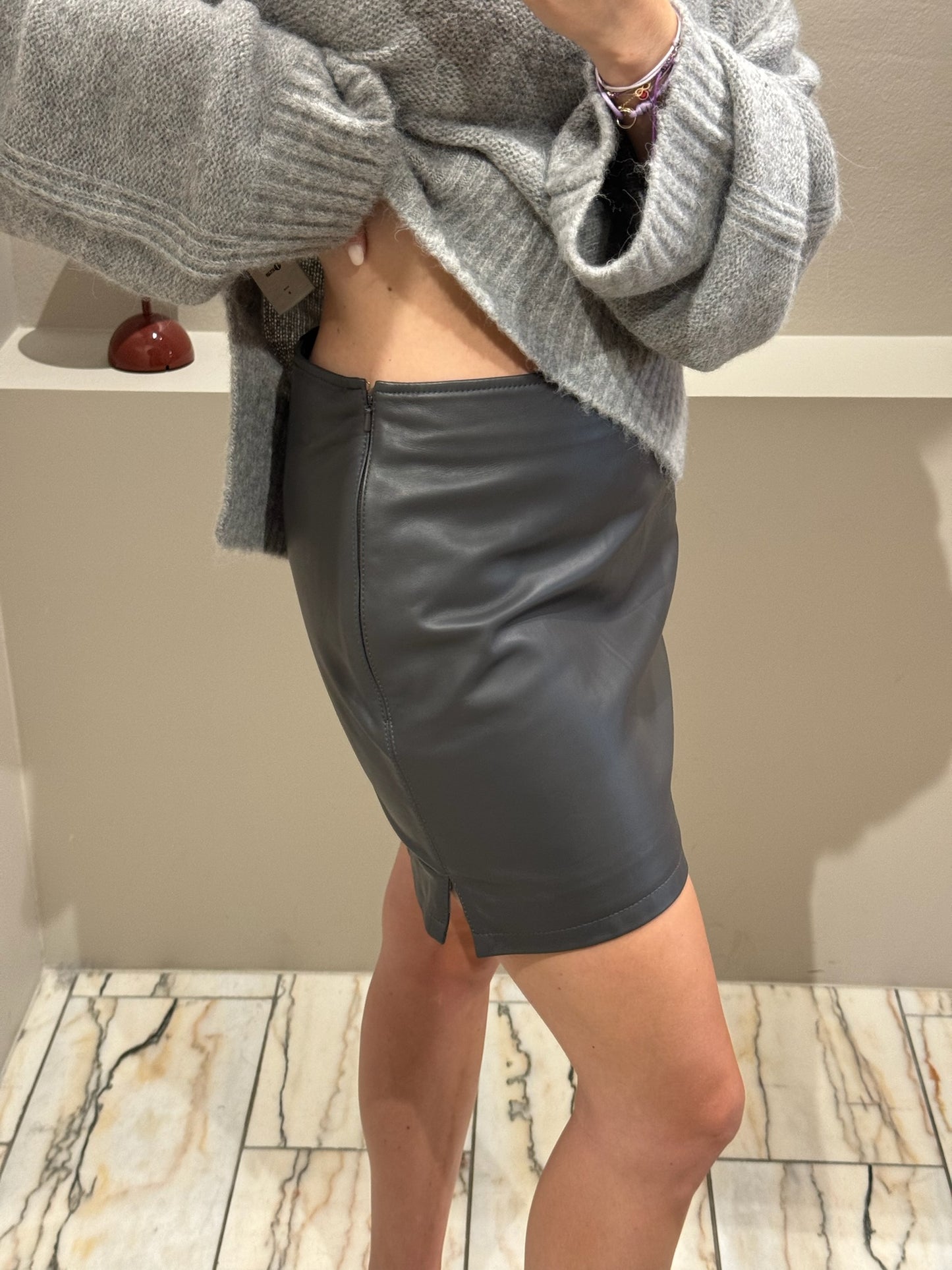 Oval Square Deep Leather Skirt