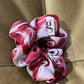 Rotes g-Scrunchie